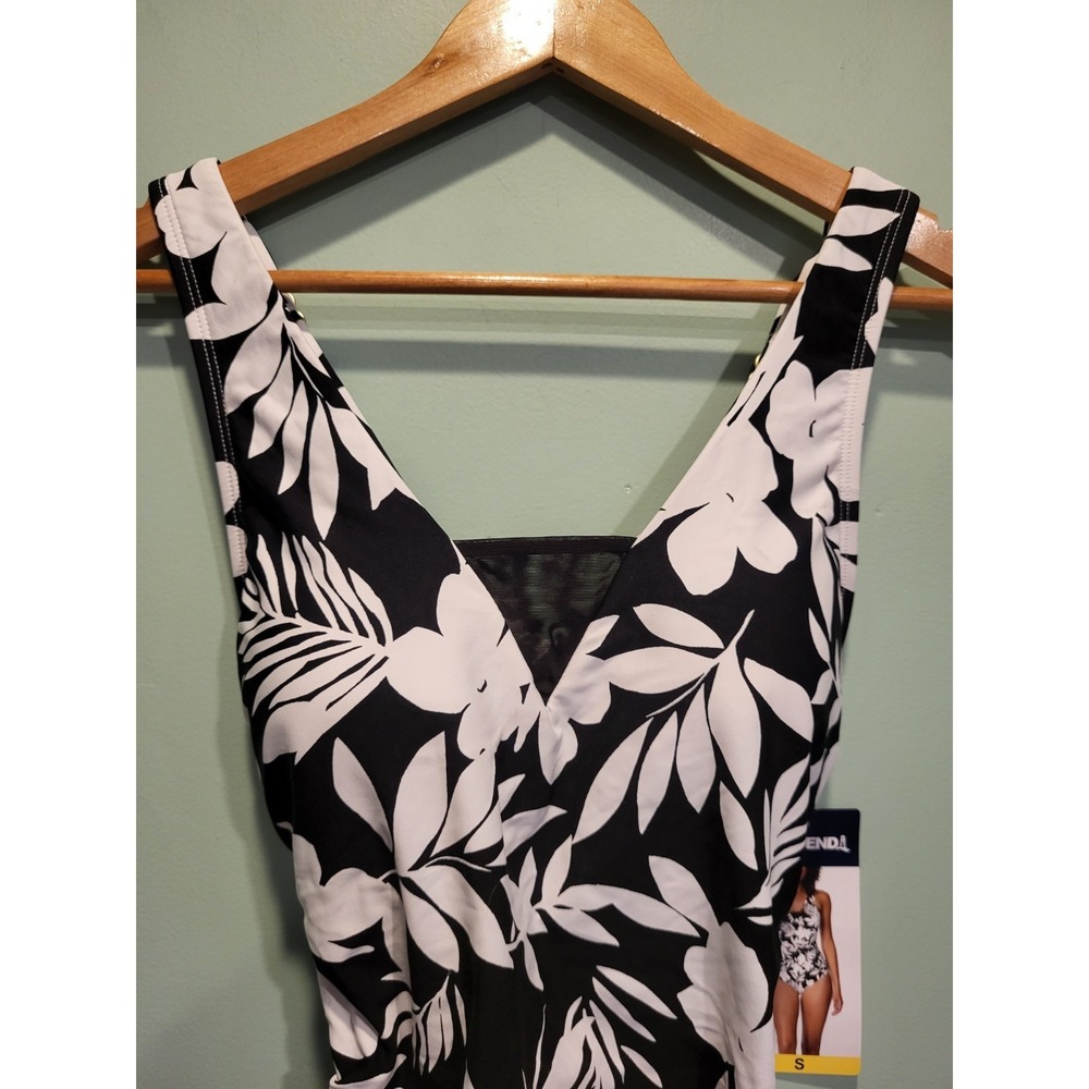 New Lands End Black White Floral 1pc Swimsuit Upf 50 Sz S - Picture 2 of 10